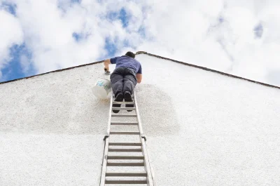 Peinture extérieure à Planioles — façades et ravalement